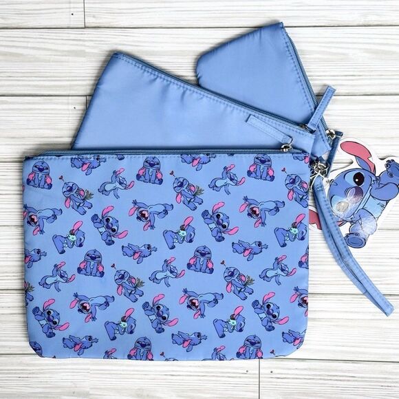 Disney Lilo & Stitch 3-in-1 Travel Pouch Set with Wrist Strap - Picture 3 of 3